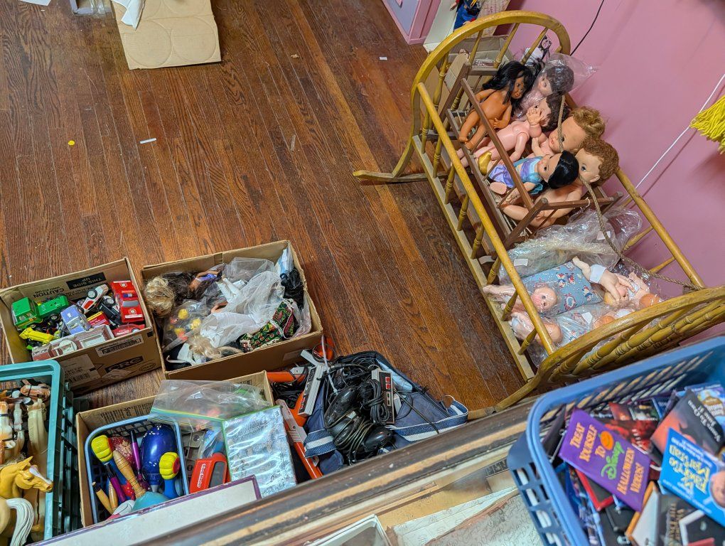 Main image 3