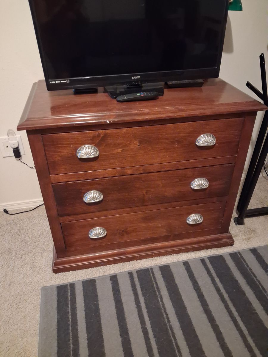 Dresser
