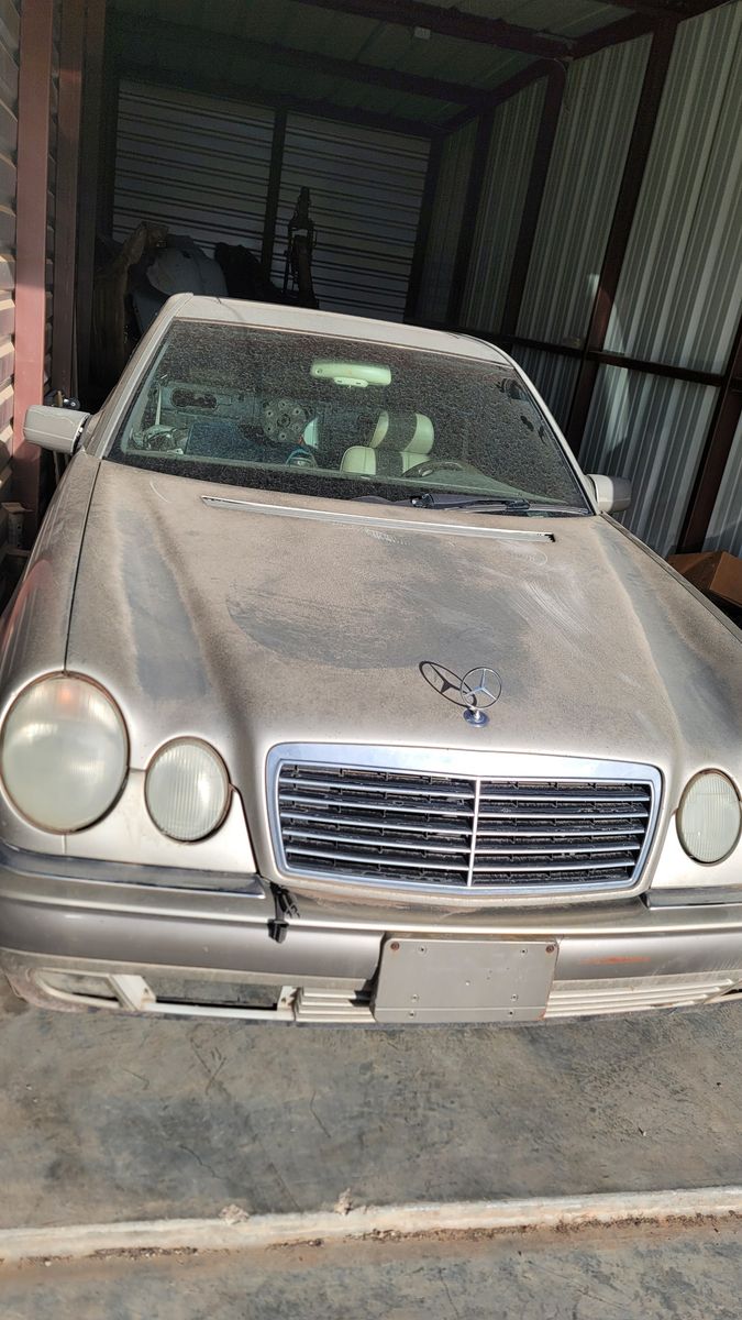 Diesel 1998 Mercedes 300D 1998 plus OM603 engine