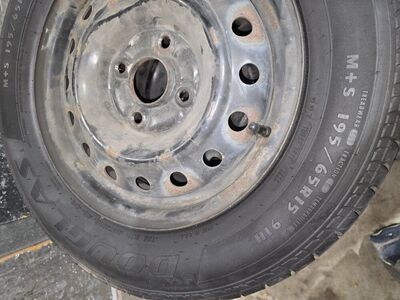 Douglas 195 65 15 New set of 4