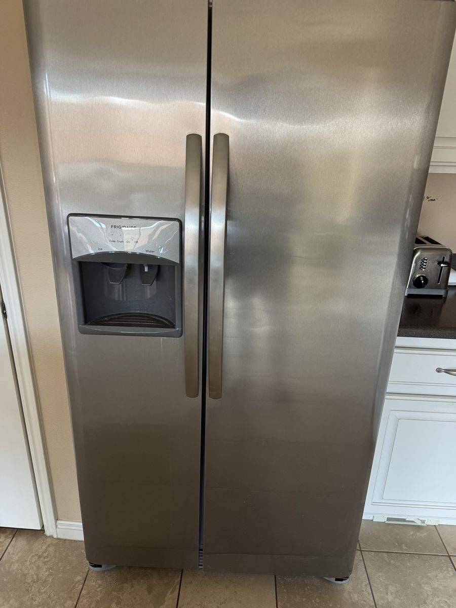 Frigidaire side by side fridge