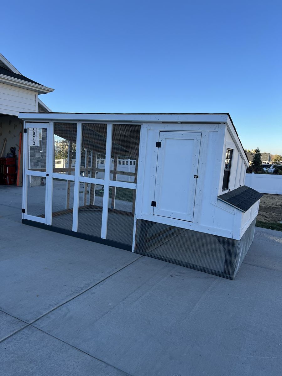 CHICKEN COOP 1200 sale extend today