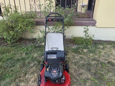 Toro Personal Pace Self-Propelled Gas Lawn Mower good working condition s.