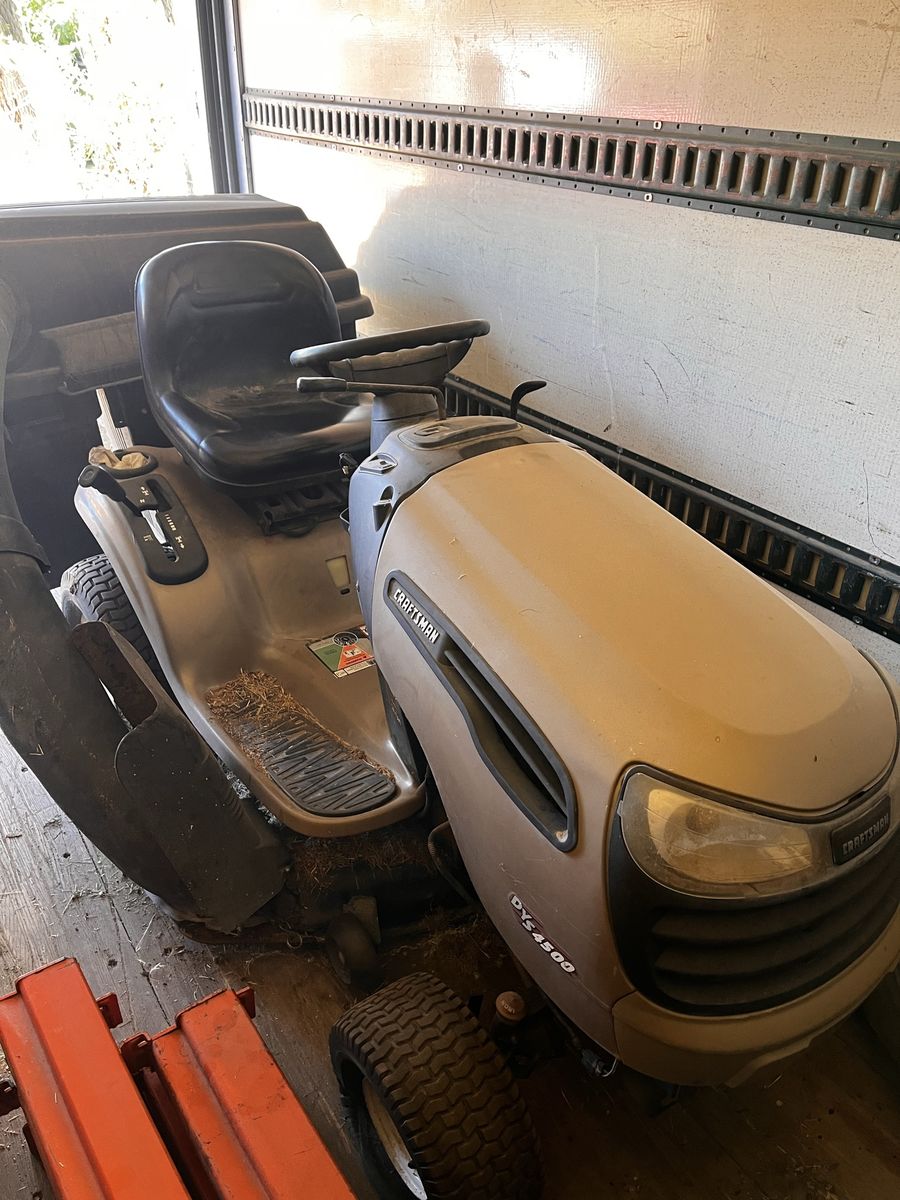 Craftsman DYS 4500 Riding Lawn Mower with Triple Bagger