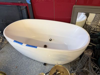 Bathtub