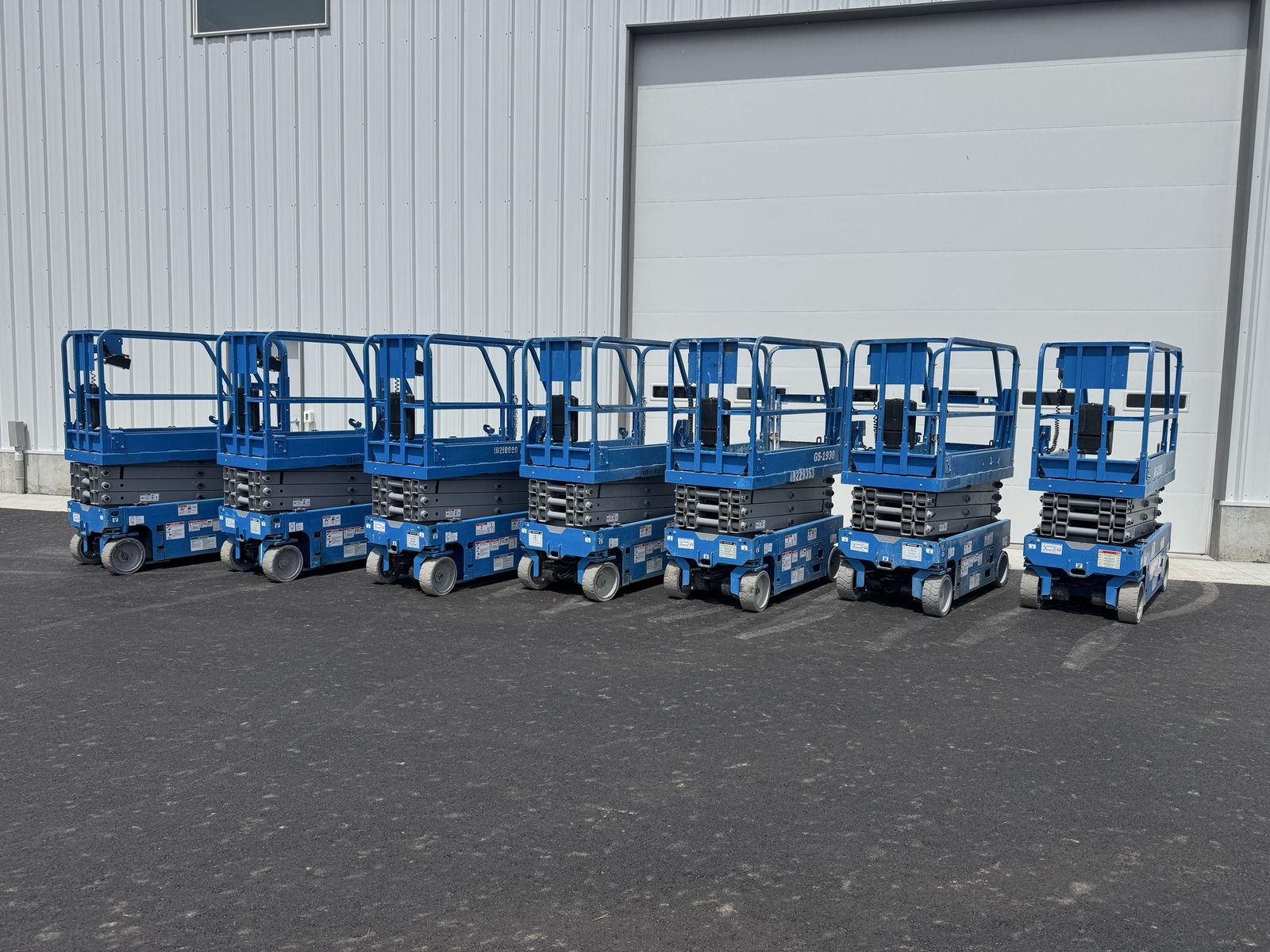Genie 1930 scissor lift