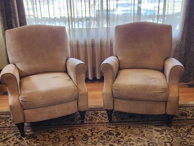 Set of recliners