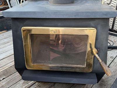 Wood burning stove