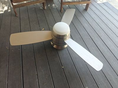 Silver Ceiling Fan with Remote. Multiple settings.