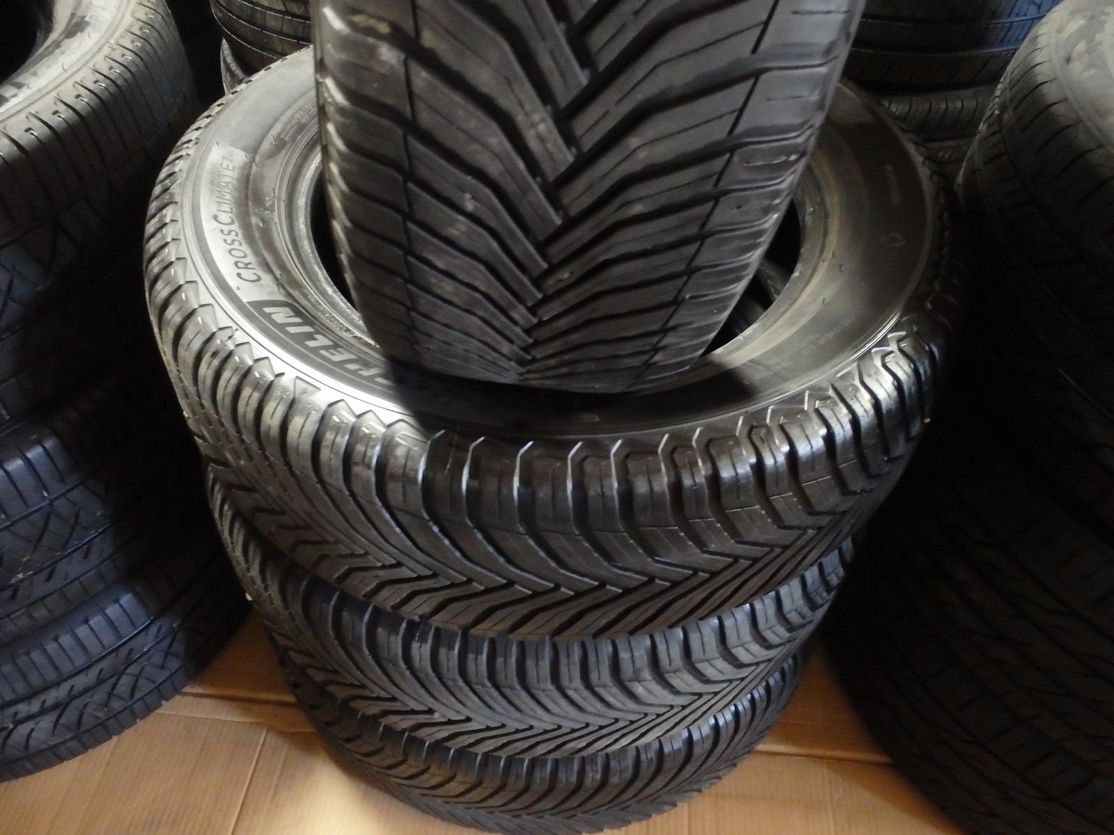 215/65R17 MICHELIN CROOSCLIMATE 2 SET OF USED TIRES