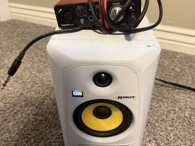 KRK rokit 5 speaker and focusrite