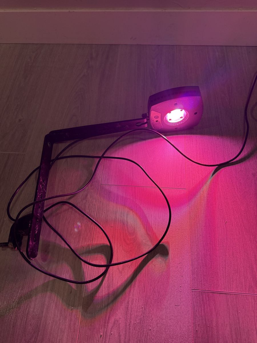 AI Prime Fuge LED Aquarium Light with Mounting Arm