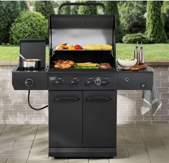 Member's Mark 5-Burner Gas Grill in Black with Sear Zone