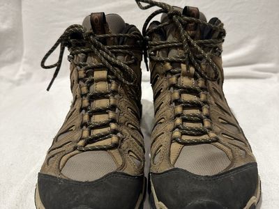 Oboz men’s size 10 beige/gray Wtrprf hiking boots