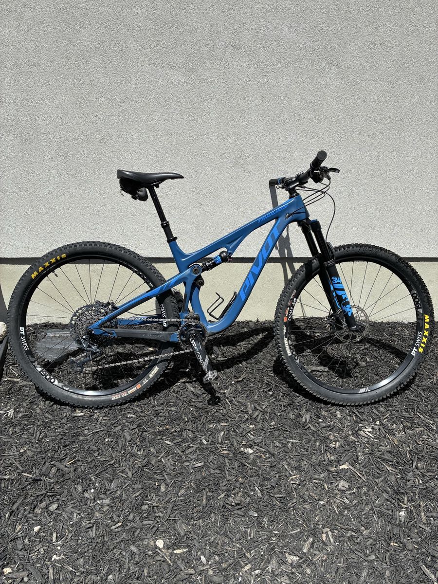2020 Pivot Trail 429 Medium