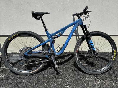 2020 Pivot Trail 429 Medium