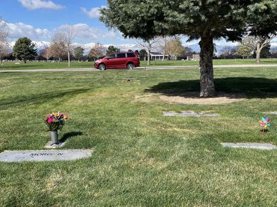 Cemetary plot for sale