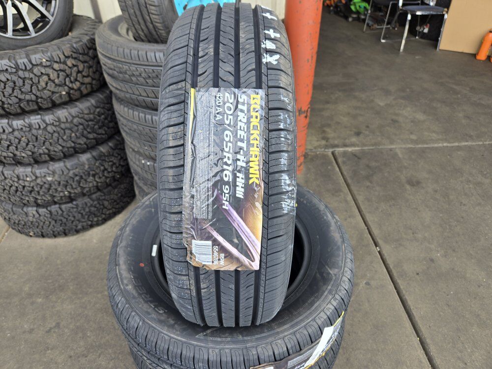 SET 205/65R16 BLACKHAWK STREET-H