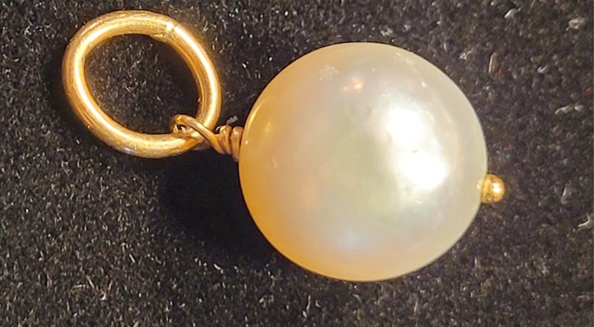 Akoya Pearl & Gold Filled Pendant