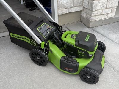 Green works 60 V electric mower