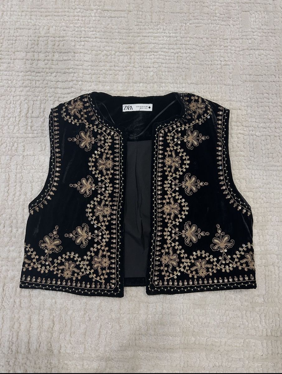 Zara Embroidered Black Velvet Vest Women's Size S - Sequin & Gold Floral Detail