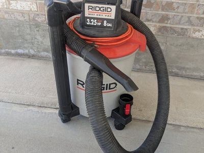 RIDGID 8 Gallon 3.25 Peak HP Wet/Dry Vac with Attachments & Hose
