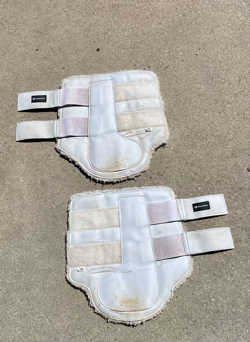 SmartPak Sheepskin Horse Sport Boots White - Size M (Pair)