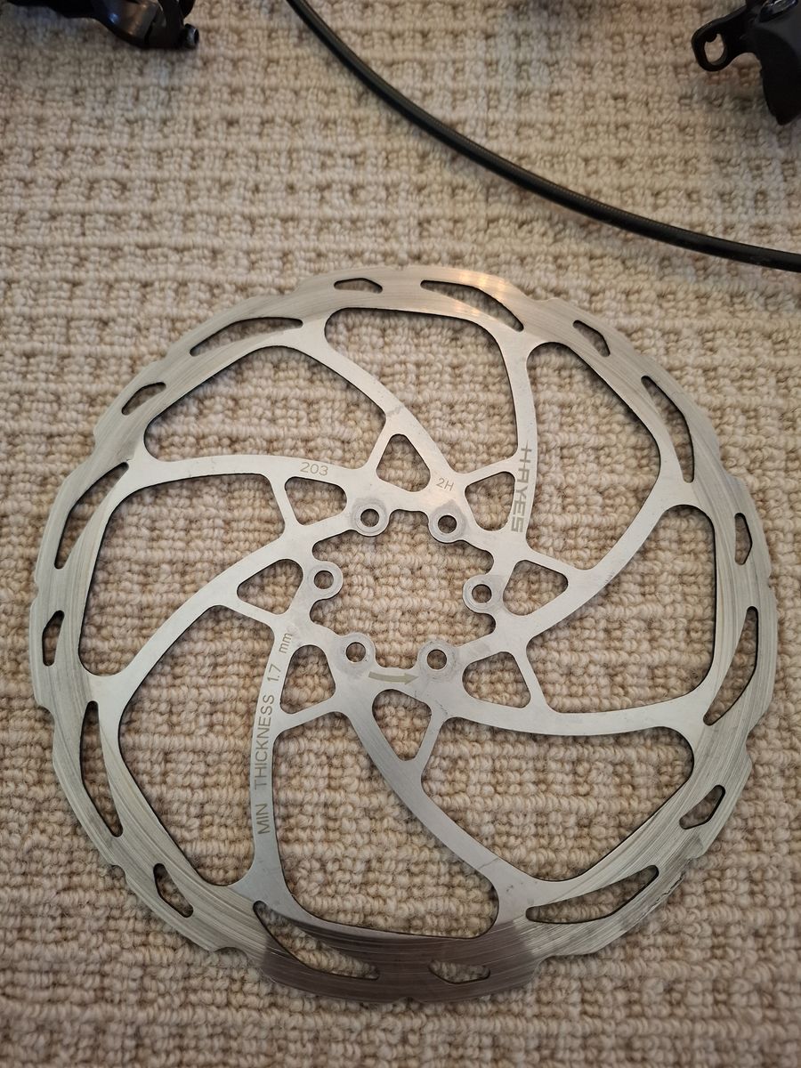 Main image 5