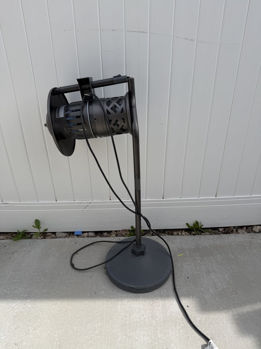 Dynatrap 1/2 acre insect mosquito trap