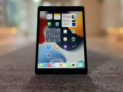 iPad 5th Gen - 32GB - WiFi+ Cellular