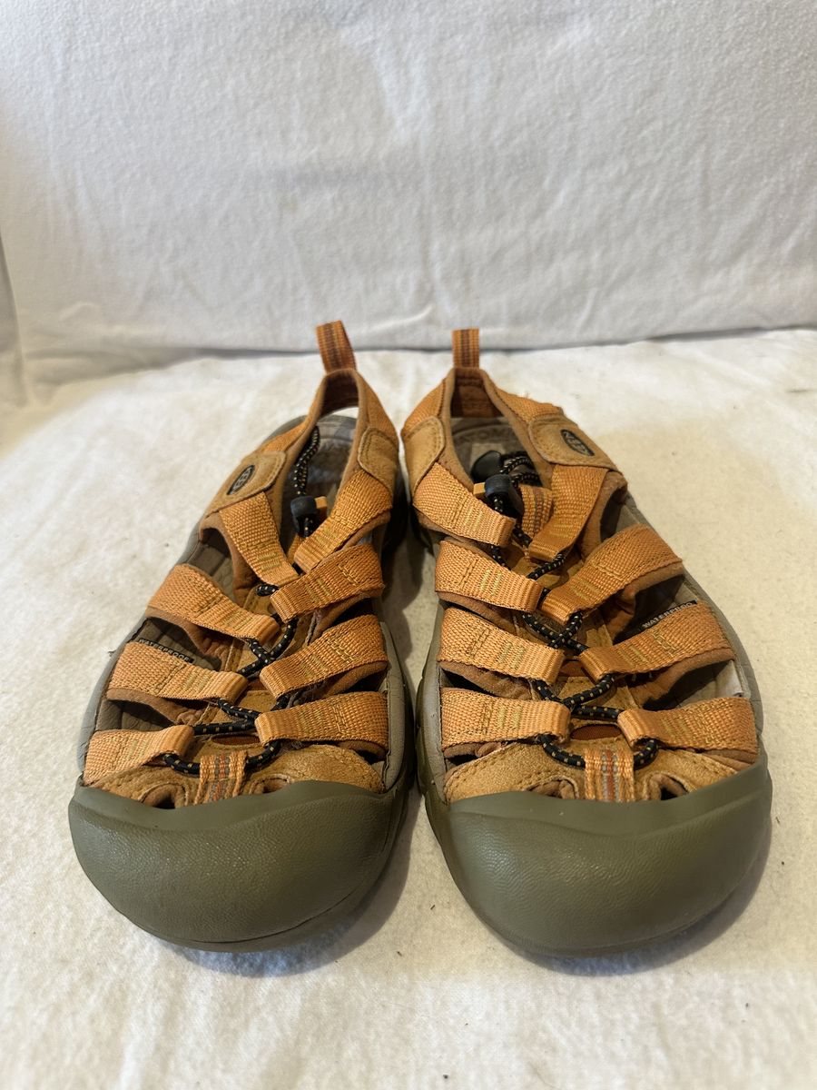 Keen Women’s Size 7, Orange Wtrprf Hiking Sandals