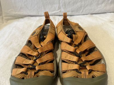 Keen Women’s Size 7, Orange Wtrprf Hiking Sandals