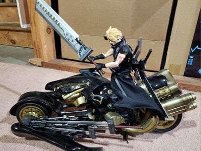 Final Fantasy VII Cloud Strife & Fenrir Motorcycle Action Figure Set