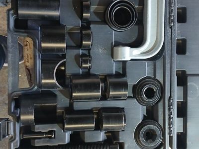 Heavy-Duty Ball Joint Press & U-Joint Removal Tool Kit with Adapters & Case Never used