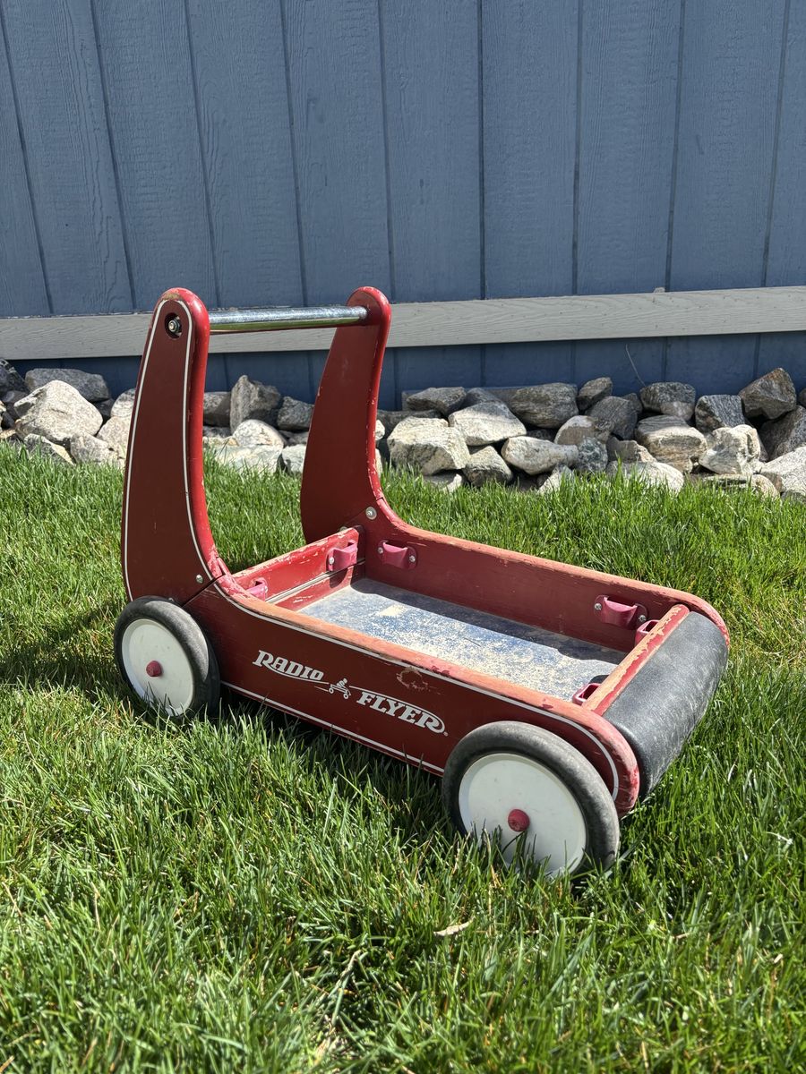 Radio Flyer Push Wagon Kids Wagon