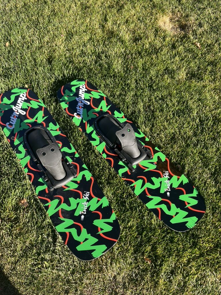 mini Water, Skis, Super Fun, Up To Size 11