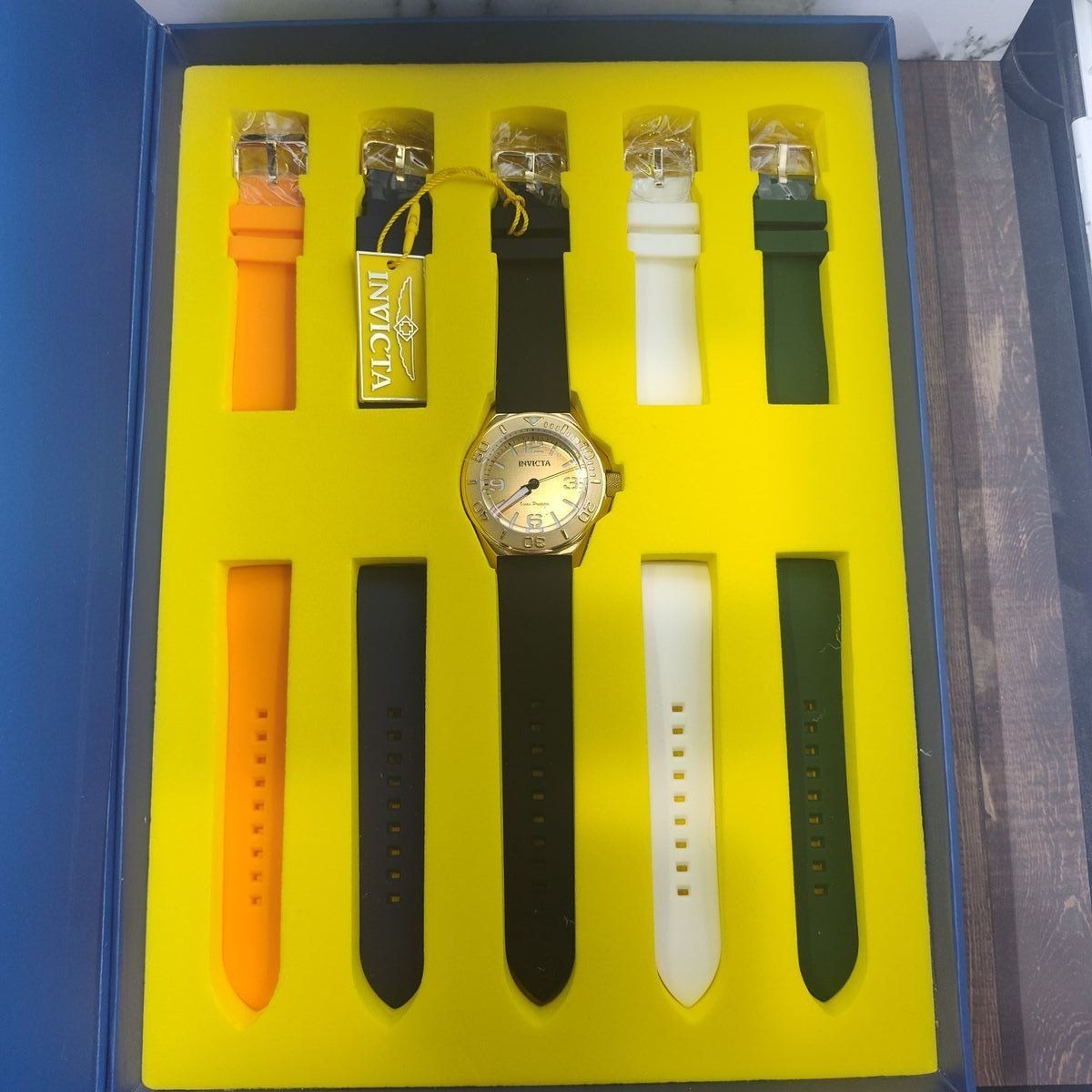 Invicta OCEAN PREDATOR Men's Watch - 43mm with Interchangeable Straps (49473)