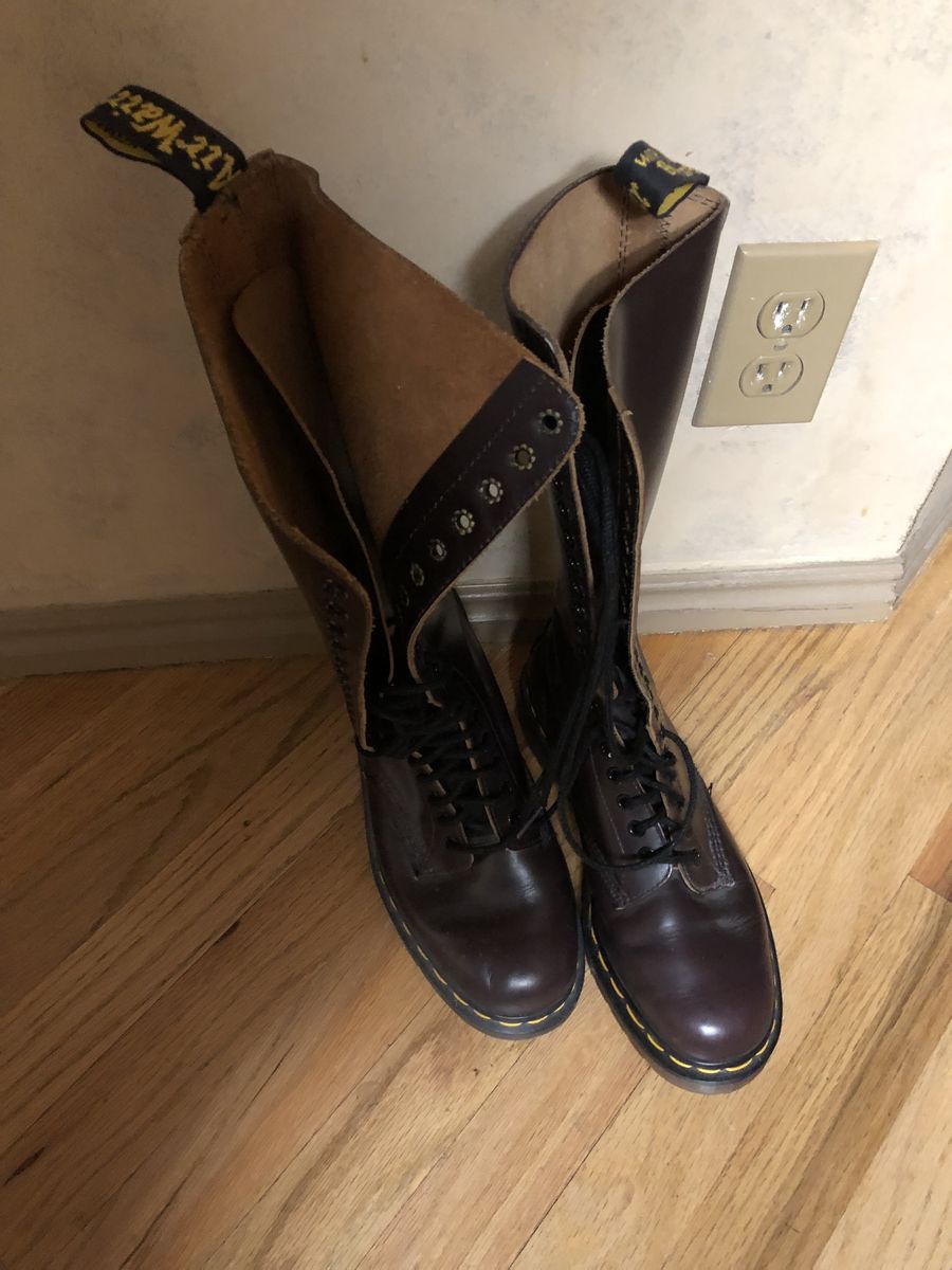 Dr. Martin Brown Boots Women's Size 7