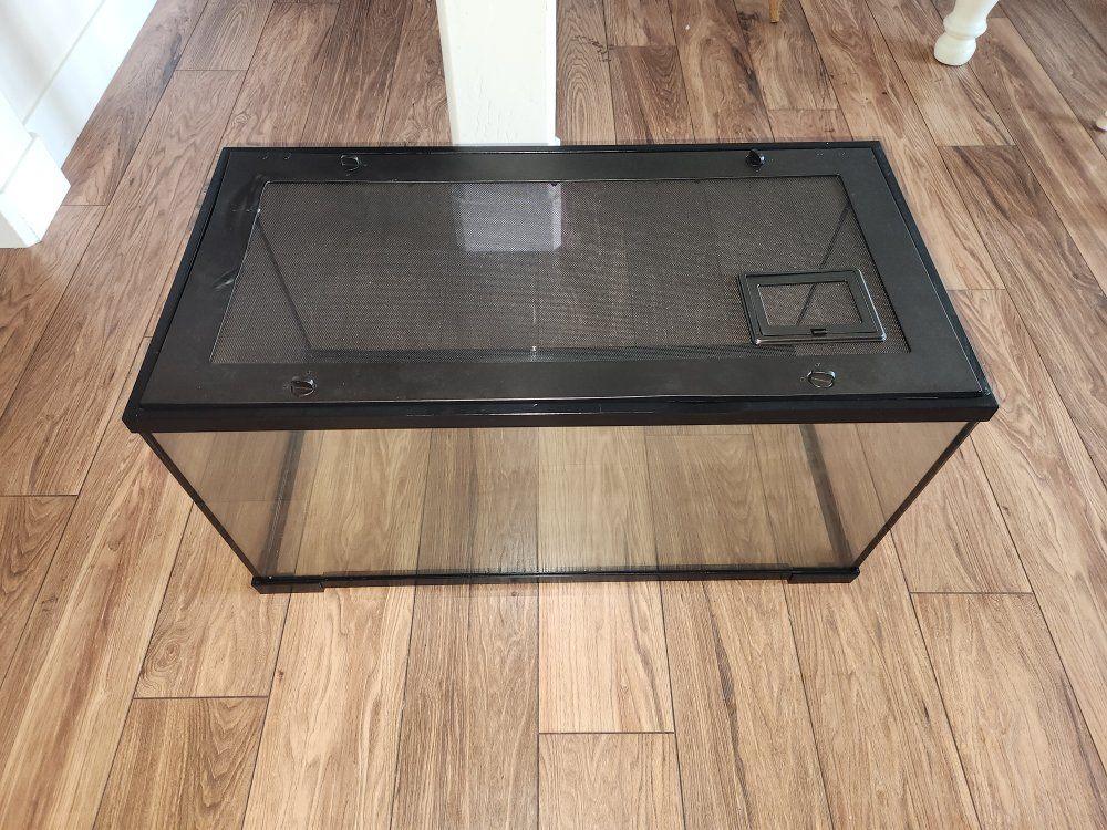 50 gallon Glass Reptile Tank Terrarium with Metal Screen Top