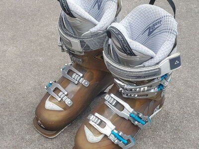 Womens/Girls Fischer 6-6.5 Ski Boots Mondo 24-24.5