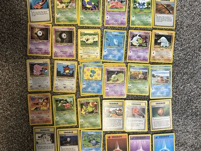 55 neo vintage Pokemon cards
