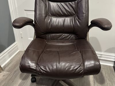 Executive Office Leather Desk Chair - Dark Brown