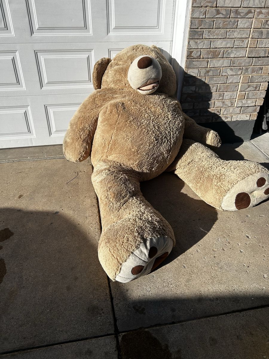 8ft giant Costco teddy bear used must go