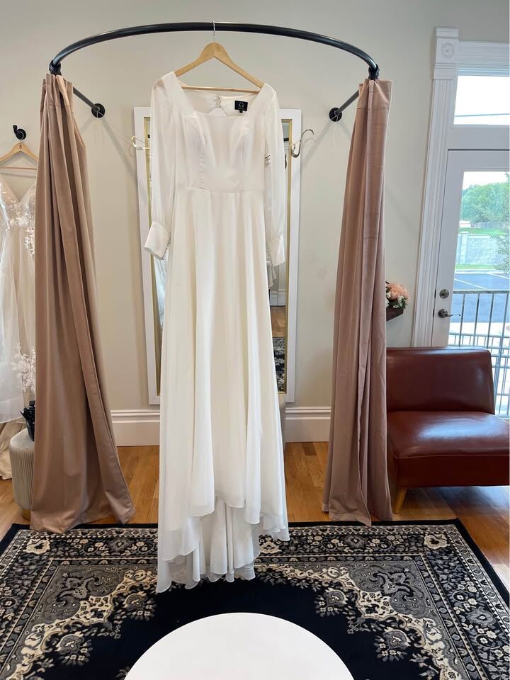 Wedding dress sample sale size 10