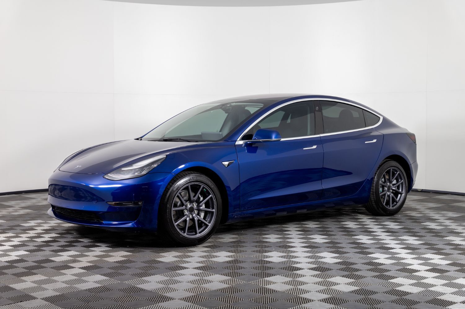 2019 Tesla Model 3 Long Range