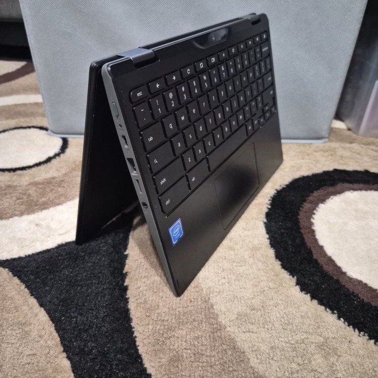 Acer 2 in 1 Touchscreen R752TN Chromebook 4GB RAM 32GB storage Laptop