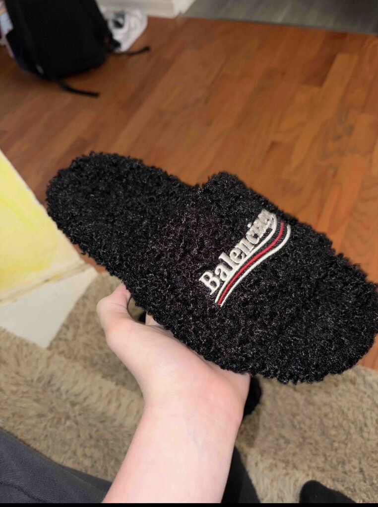 Balenciaga Slides