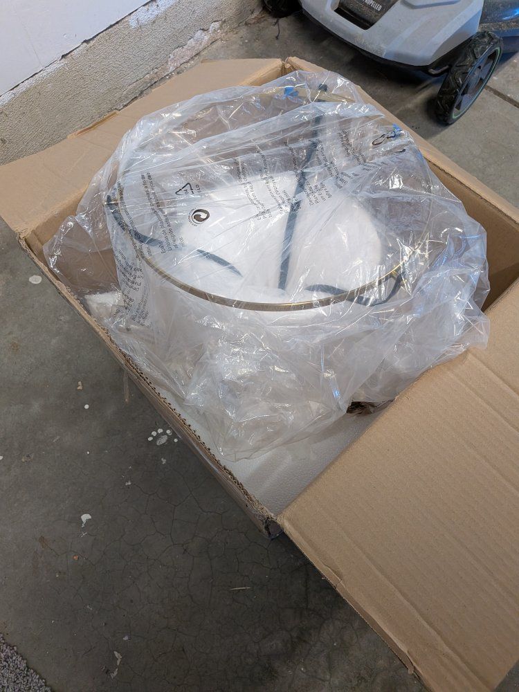 Main image 3