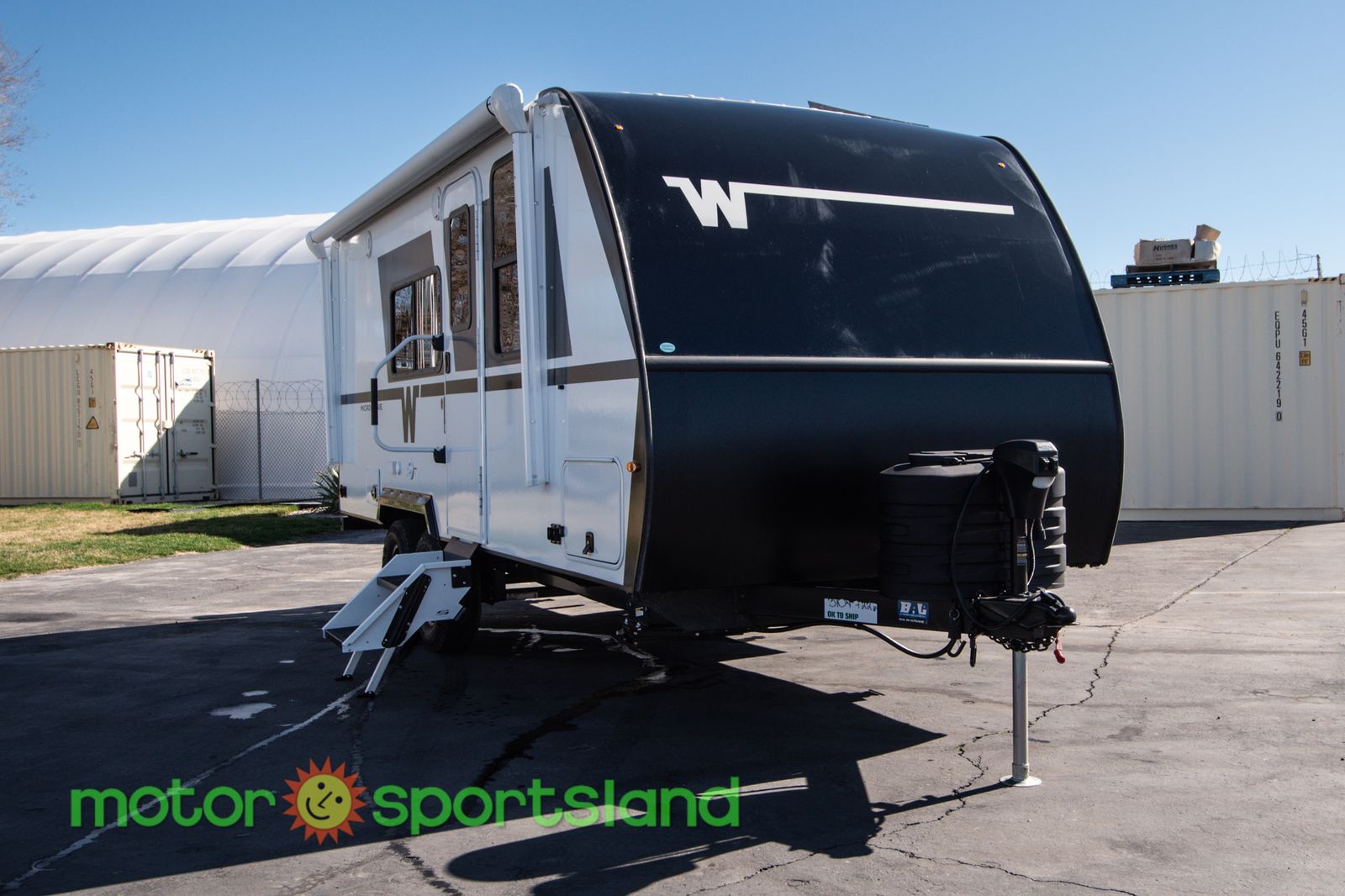 2026 Winnebago Micro Minnie 2108DS Rear Bath