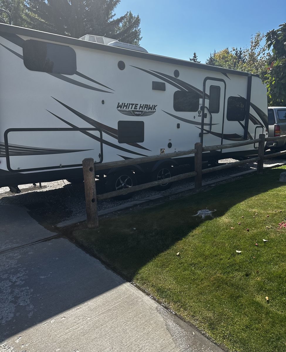 Whitehawk Travel trailer